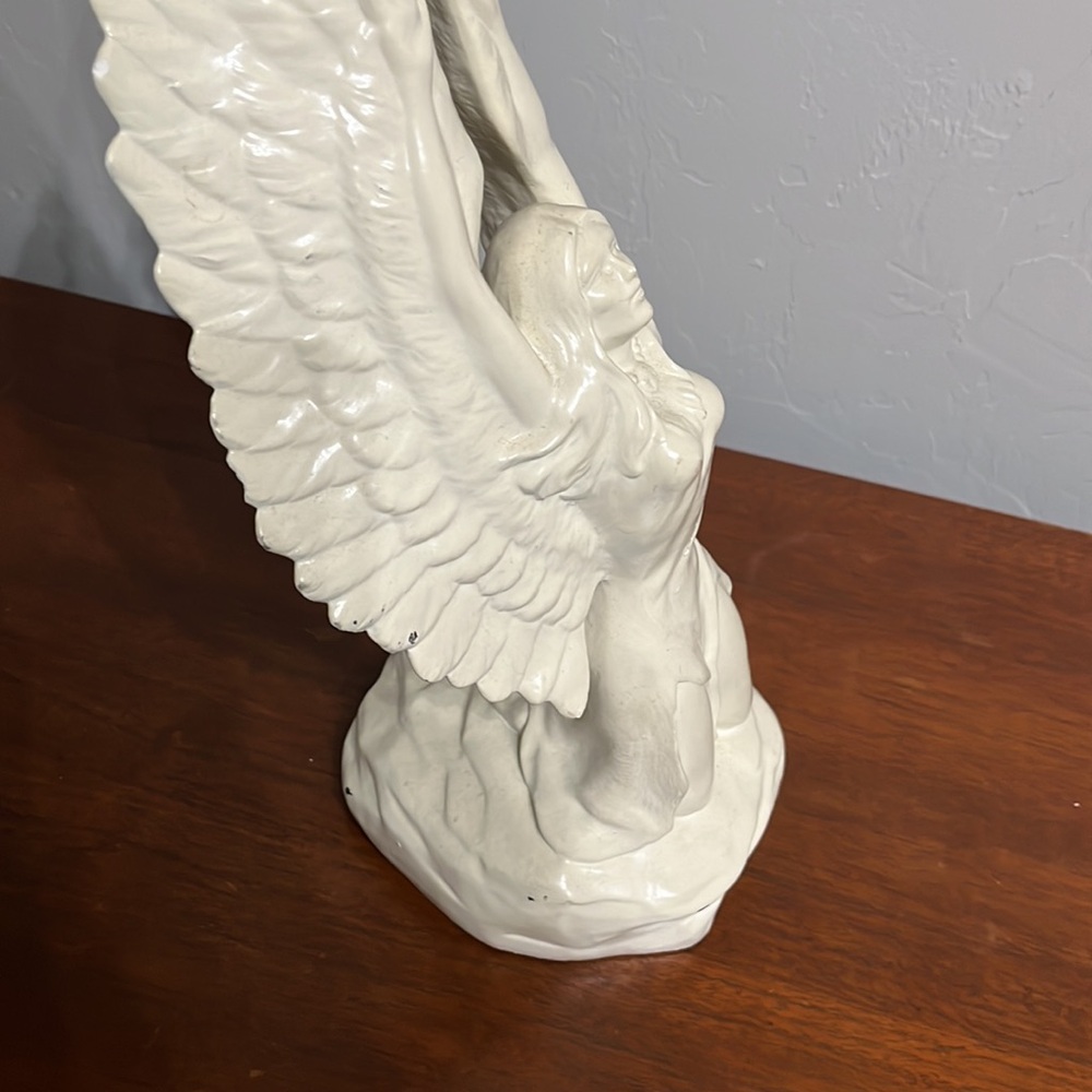 ❣️Native American First People White Ceramic Sculpture of Woman with Wings 🦅❣️ - Picture 7 of 11